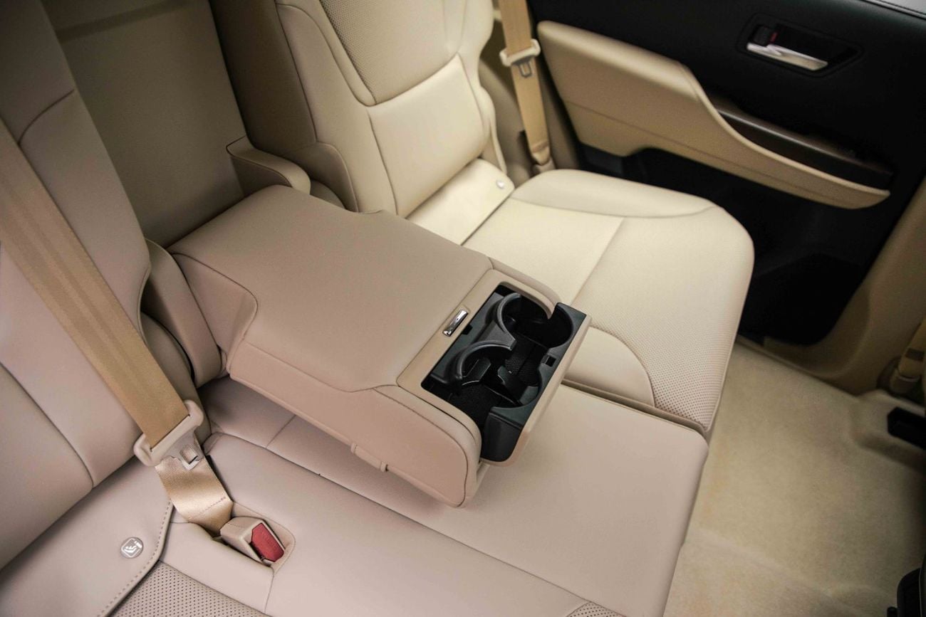 تويوتا لاند كروزر GXR 3.5L - White Inside Beige | Export Only
