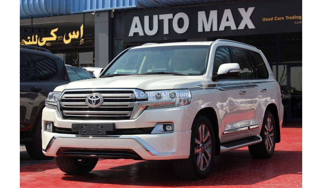 تويوتا لاند كروزر (2018) VXR V8 5.7 GCC