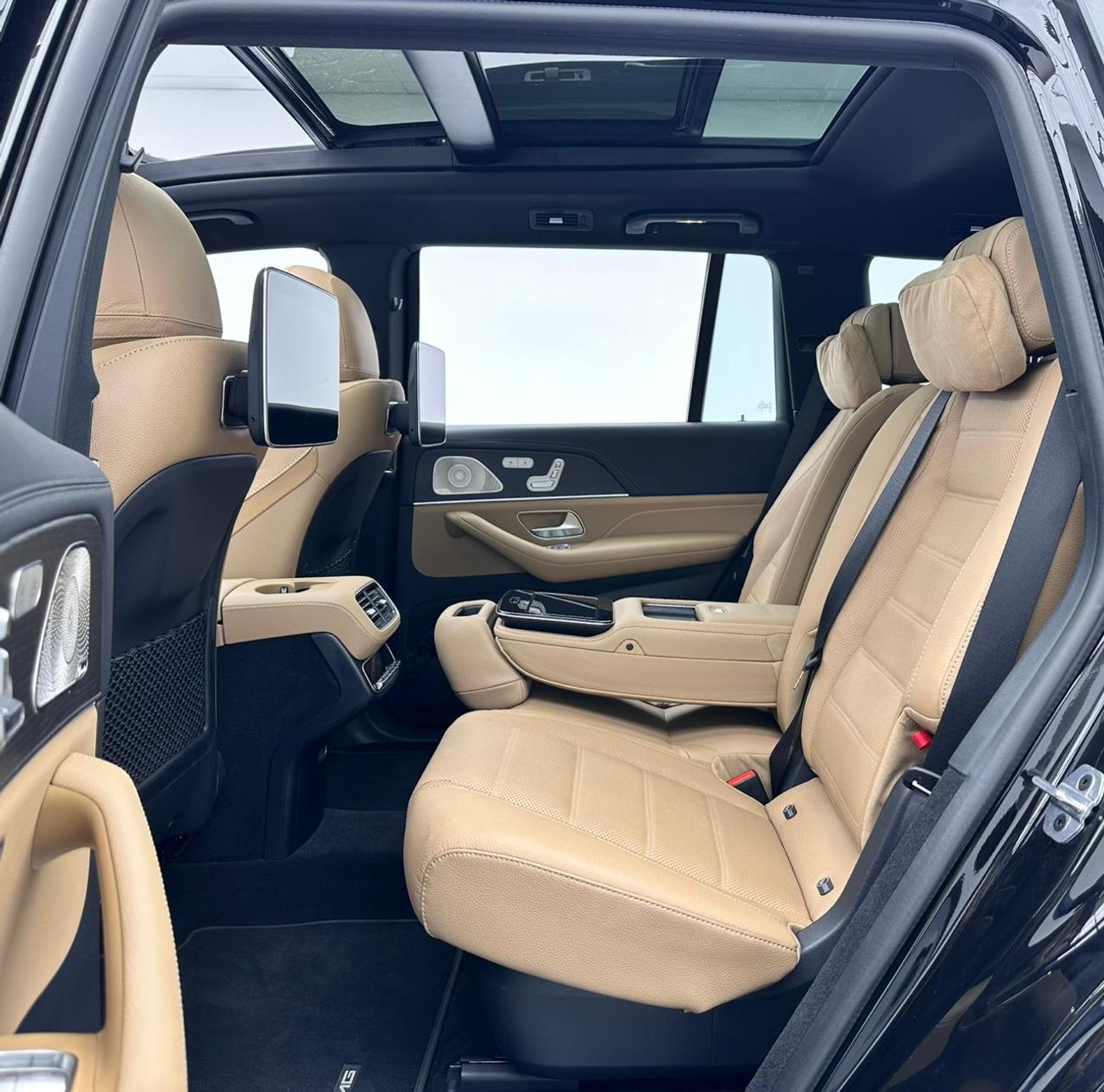 مرسيدس بنز GLS 580 2024 Mercedes GLS 580 4MATIC, Night Pack, Jan/29 Mercedes Warranty + Jan/27 Service Contract, FSH,GC