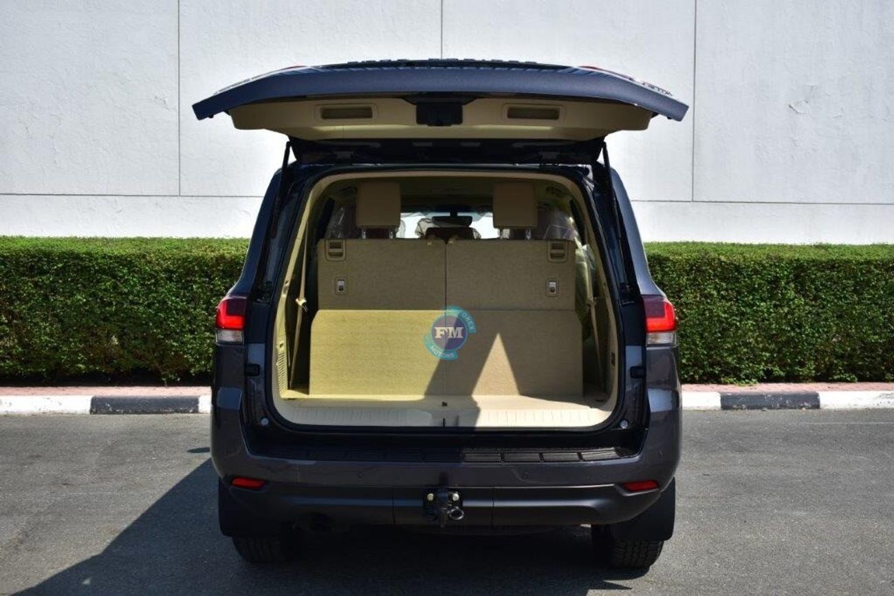 تويوتا لاند كروزر 300 GXR 3.5L Petrol