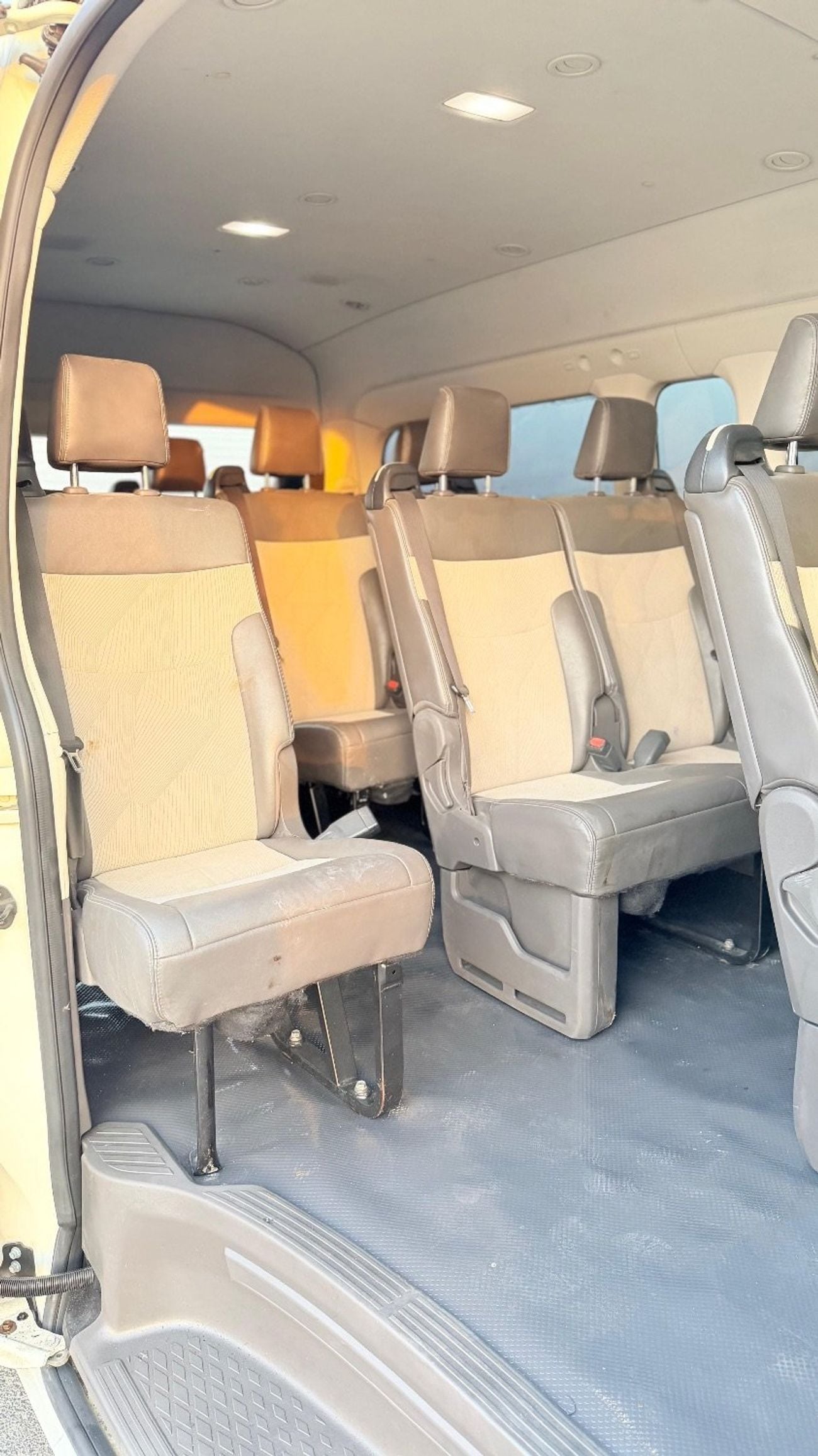 Toyota Hiace GL