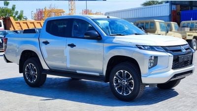 Mitsubishi L200 MITSUBISHI L200 2.4L SPORTERO D DC 4WD AT (Export Only)