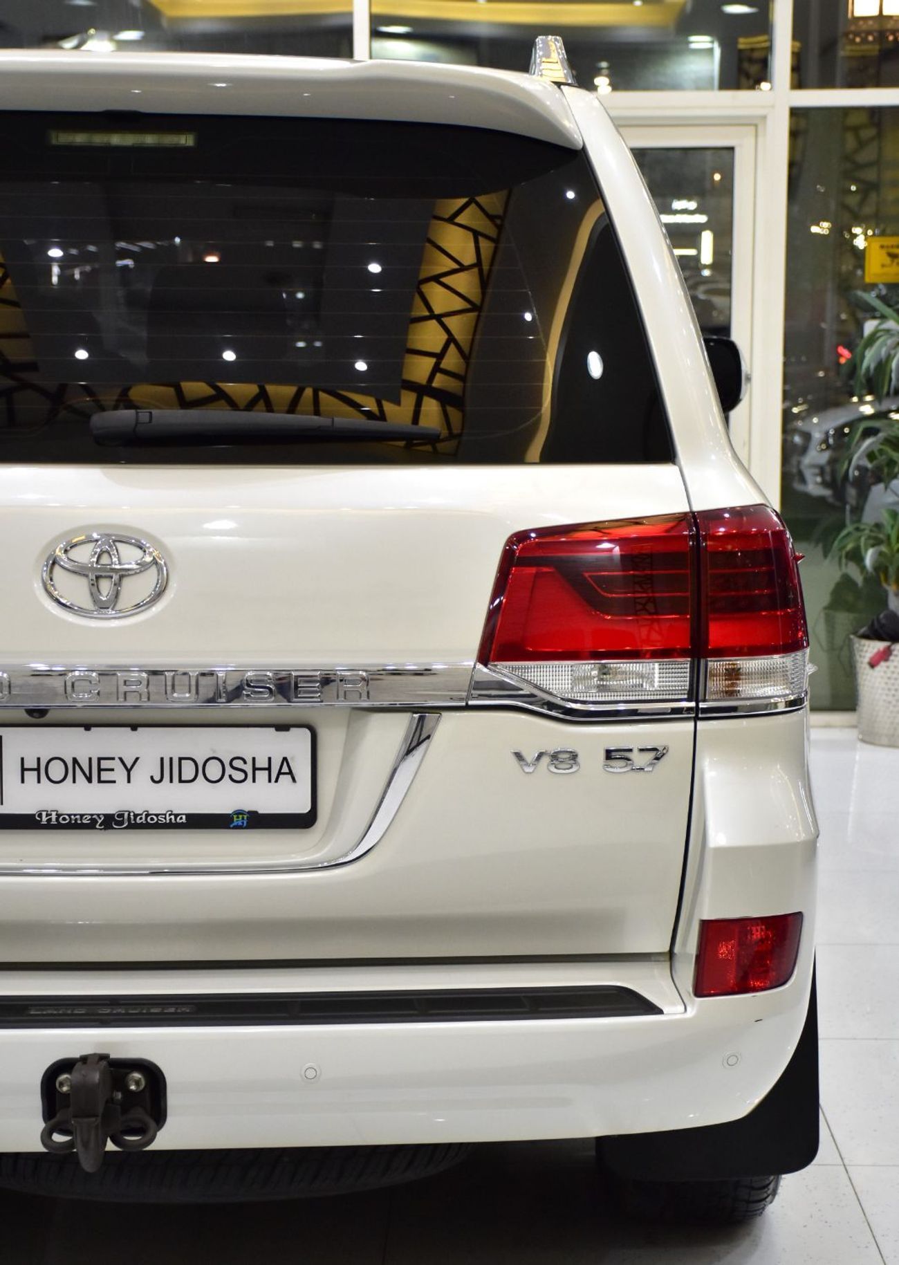 Toyota Land Cruiser EXCELLENT DEAL for our Toyota Land Cruiser GXR V8 ( 2016 Model ) in White Color GCC Specs