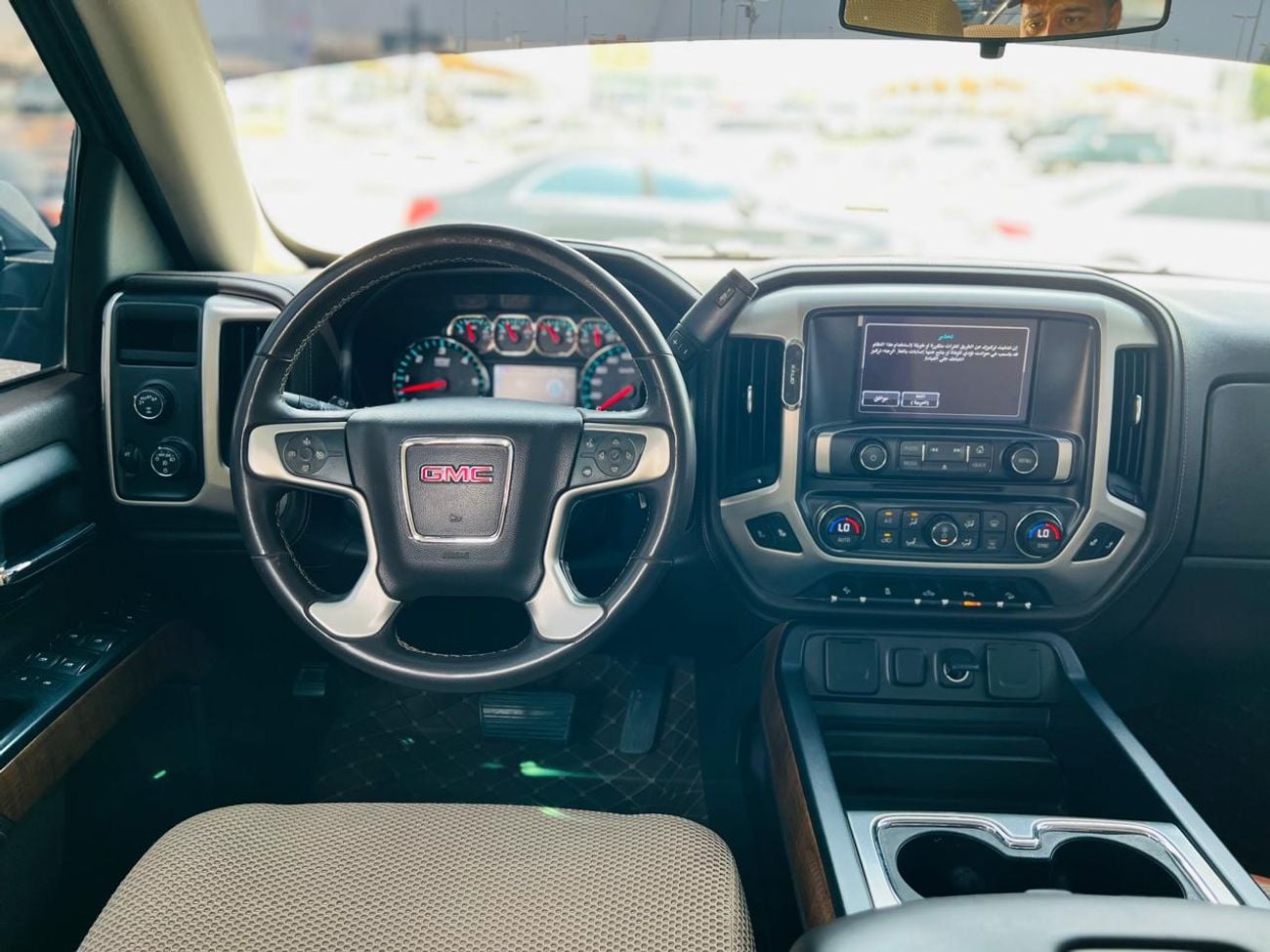 جي أم سي سييرا 1500 CREWCAB SLE Z71