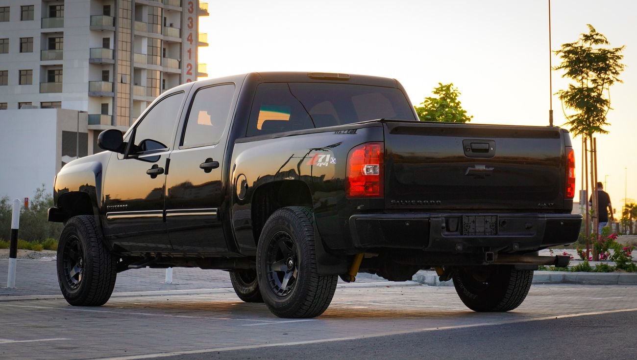 شيفروليه سيلفارادو LS