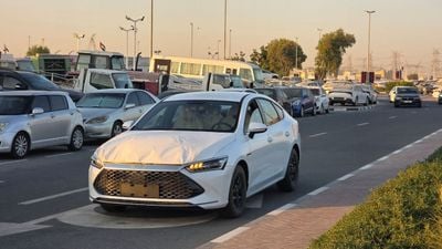 BYD QIN PLUS STD 2025 GCC BYD QIN PLUS PHEV 1.5L WHITE