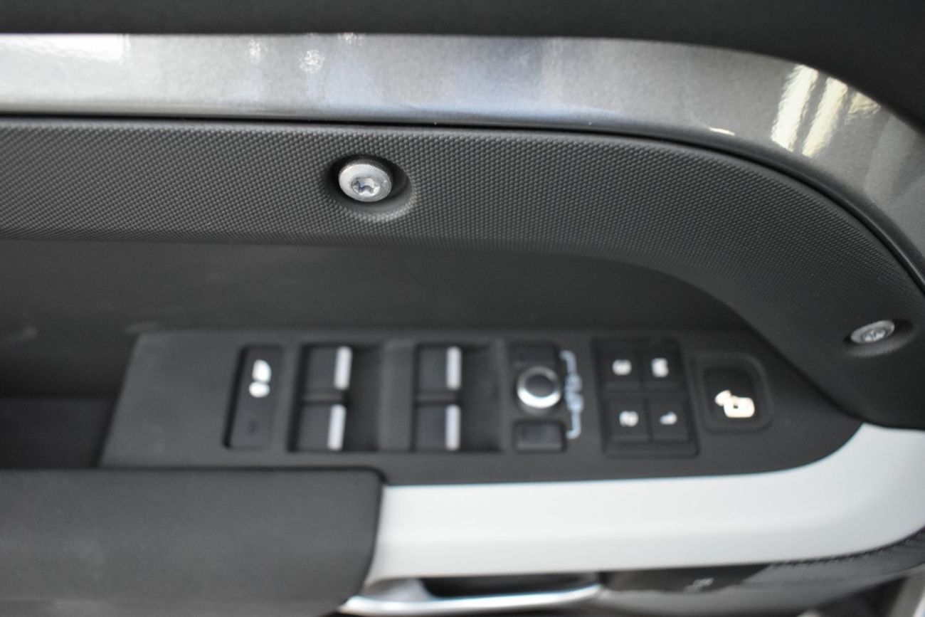 Land Rover Defender X Dynamic SE 3.0l - P400 - GRY_BLK - EURO SPEC - MY23 (EXPORT PRICE)