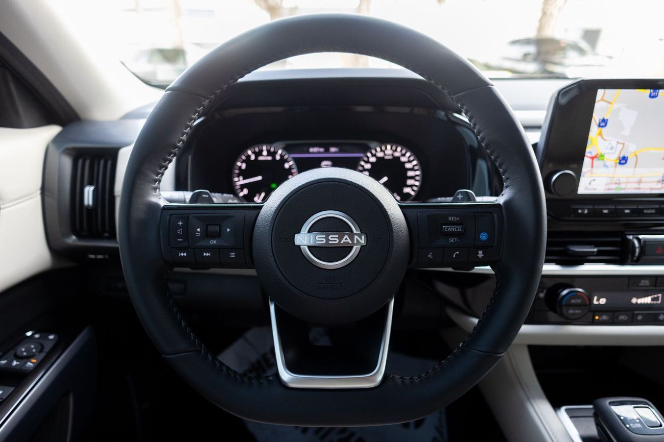 Nissan Pathfinder SV 3.5L AWD (7 Seater)