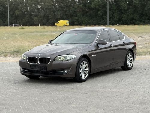 بي أم دبليو 520i Low 2.0L