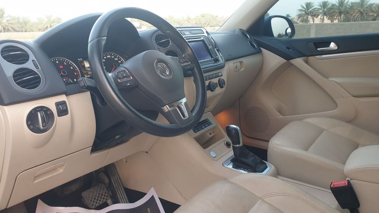 Volkswagen Tiguan SEL Track & Style
