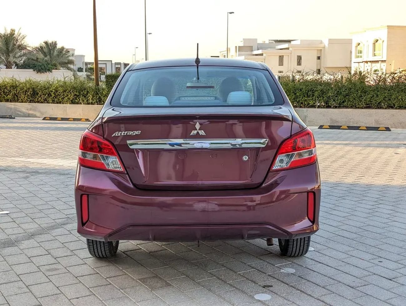 ميتسوبيشي اتراج GLX Medium Line | GCC Premium Condition 3 Cylinder Fuel Efficient Sedan