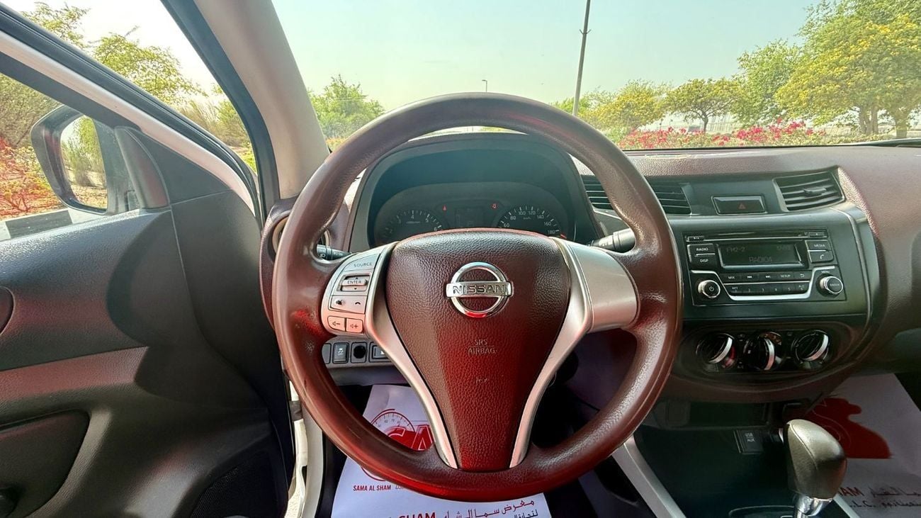 نيسان نافارا Std 2.5L RWD A/T