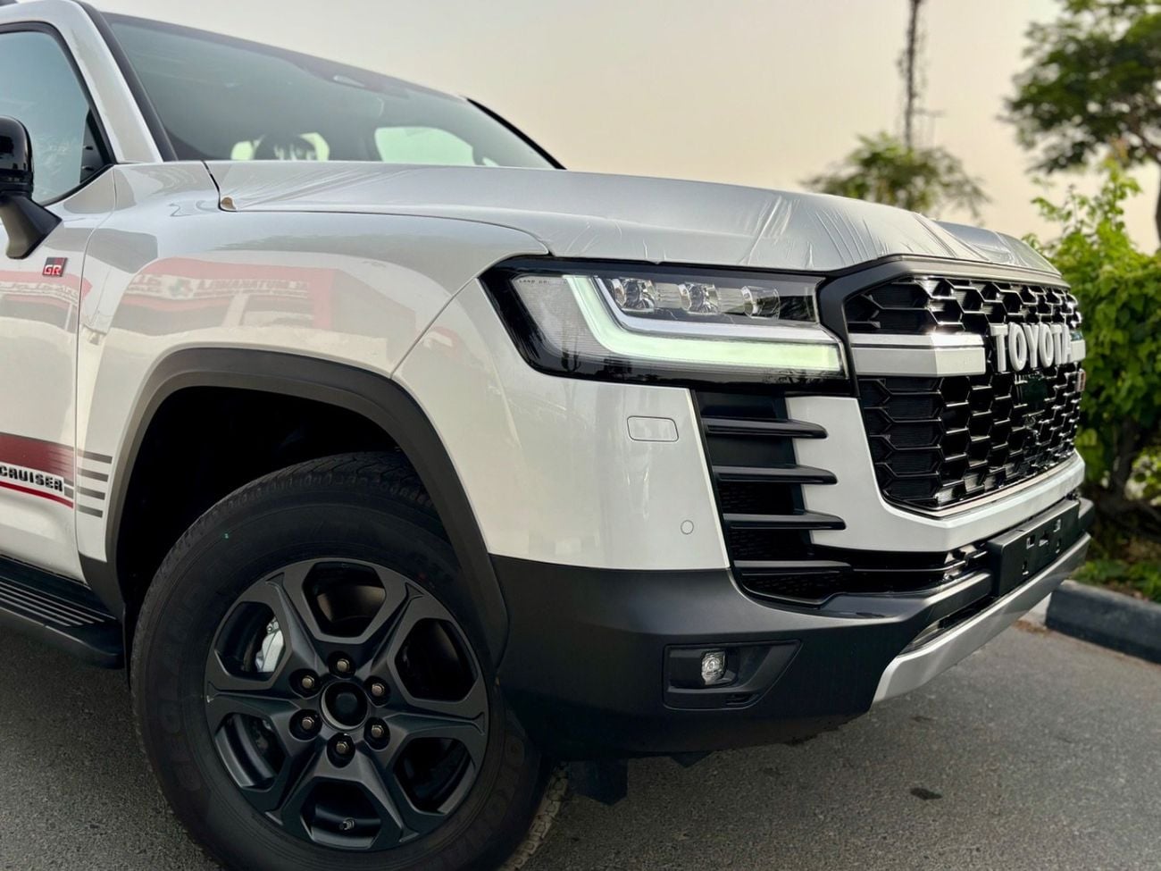 Toyota Land Cruiser GR SPORT