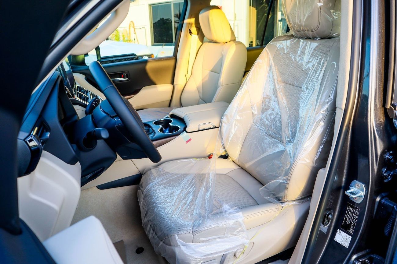تويوتا لاند كروزر 2025 Toyota Land Cruiser GXR 3.5L (Full Option, Gray Color)