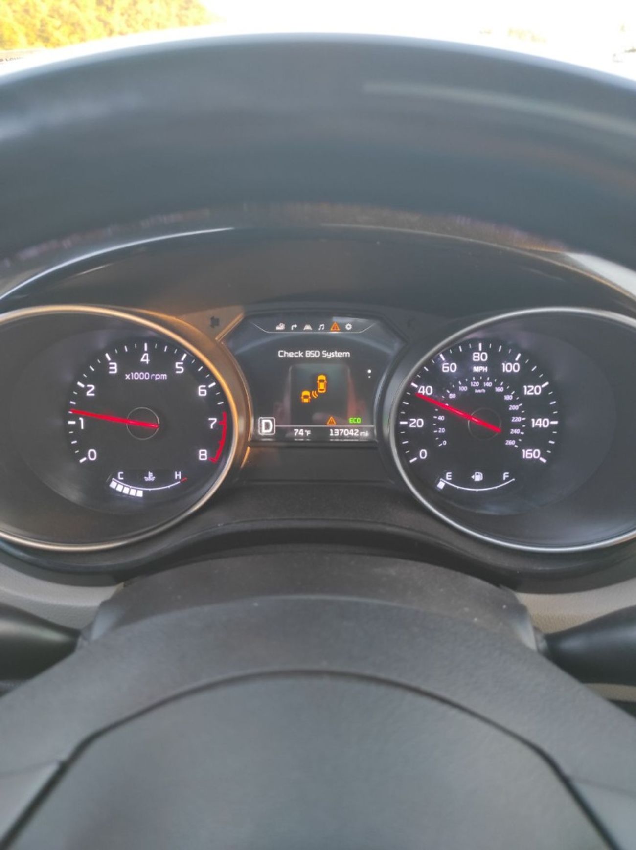 Kia Sedona Kia Sedona 2015 7 seater full options no1