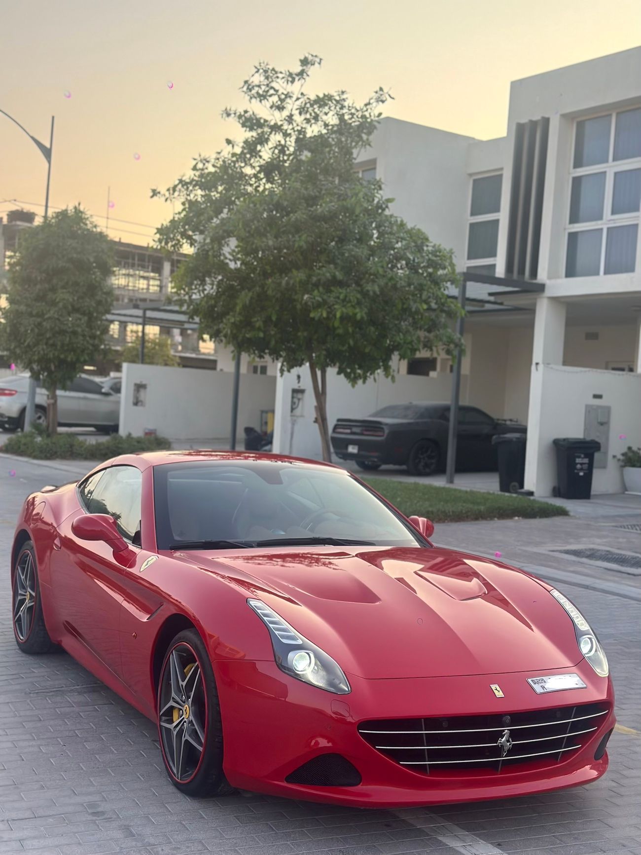 Ferrari California T show room level -zero Accedent- under warranty-