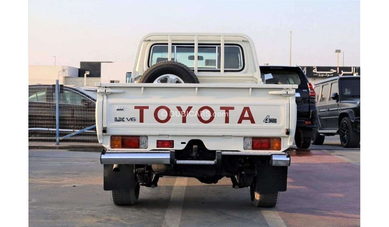 Toyota Land Cruiser Pick Up TOYOTA_LAND_CRUISER_PICK_UP_SINGLE_4.0_V6_GASOLINE_2022