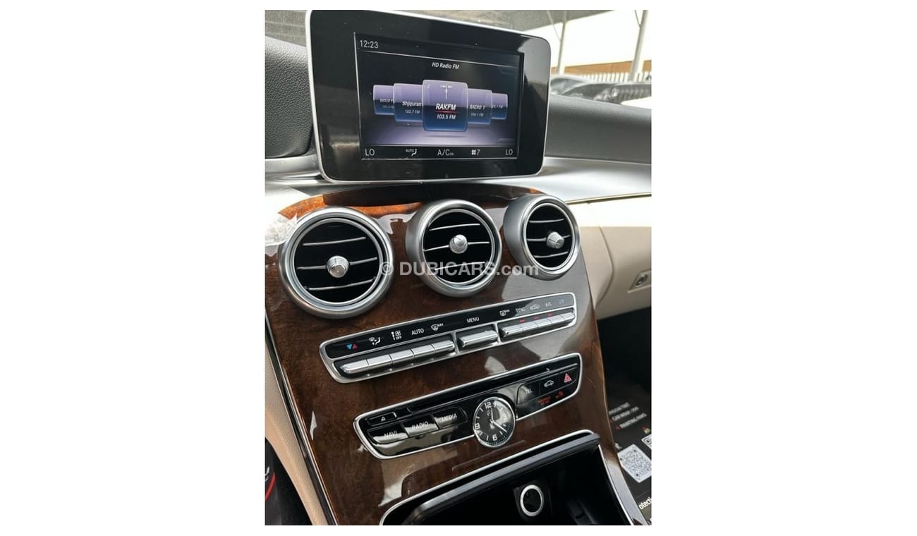 Mercedes-Benz C 300 Luxury