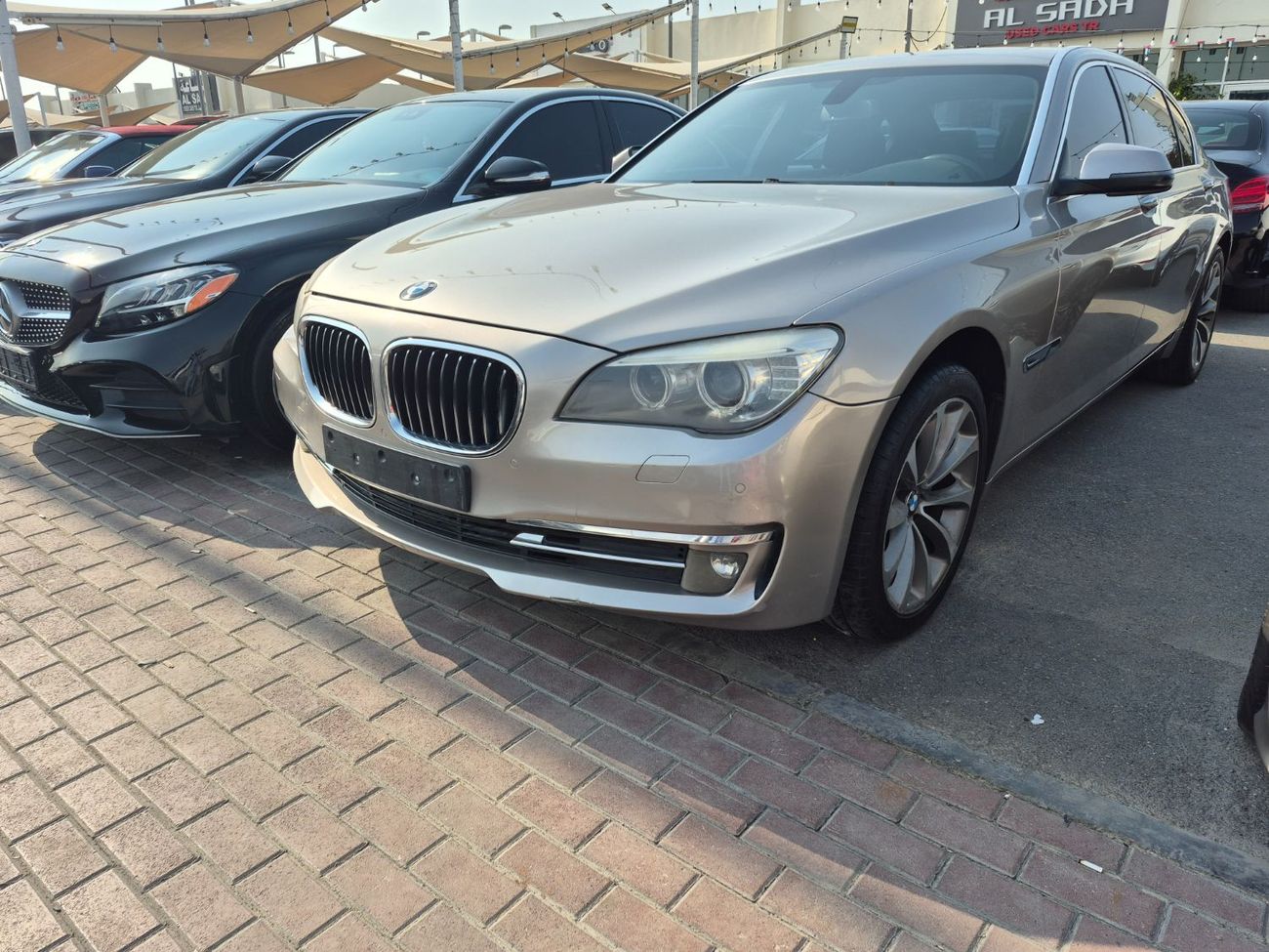 بي أم دبليو 730Li Executive 4.0L (5 Door)