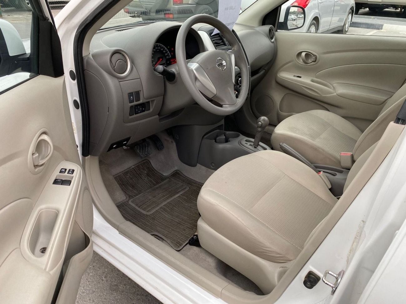 Nissan Sunny SV