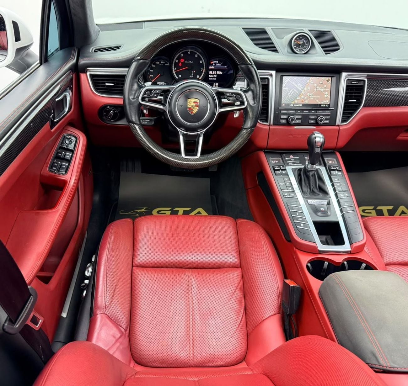 بورش ماكان TURBO 2015 Porsche Macan Turbo, Service History, Excellent Condition, GCC Specs.