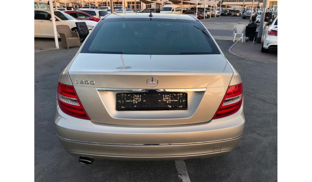 Mercedes-Benz C 200 Mercedes Benz C200 model 2012  GCC car prefect condition full option low mileage sun roof leather s