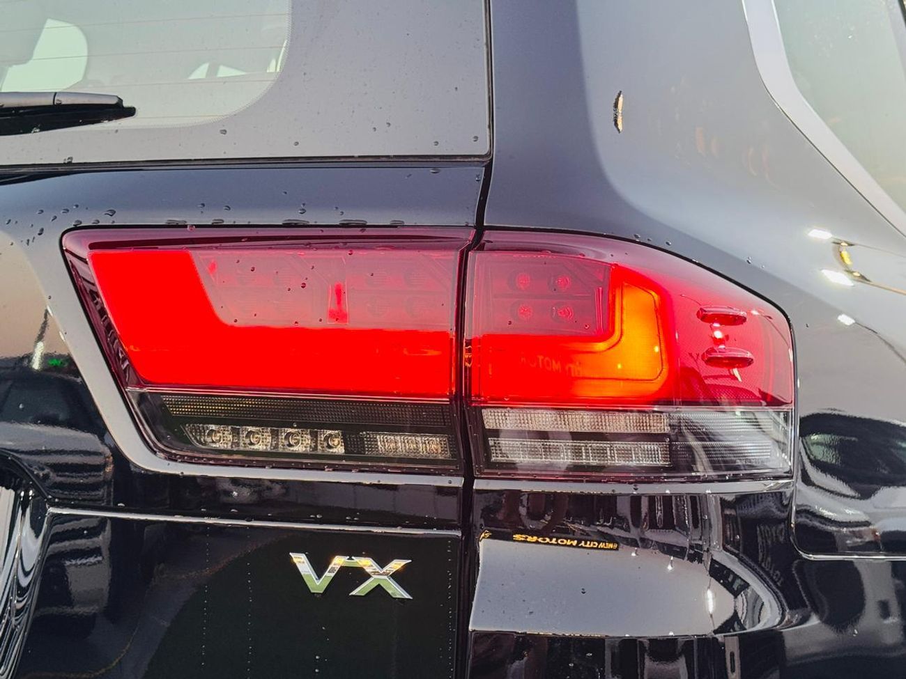 تويوتا لاند كروزر TOYOTA LANDCRUISER 300 VX 3.5L PTR 2026