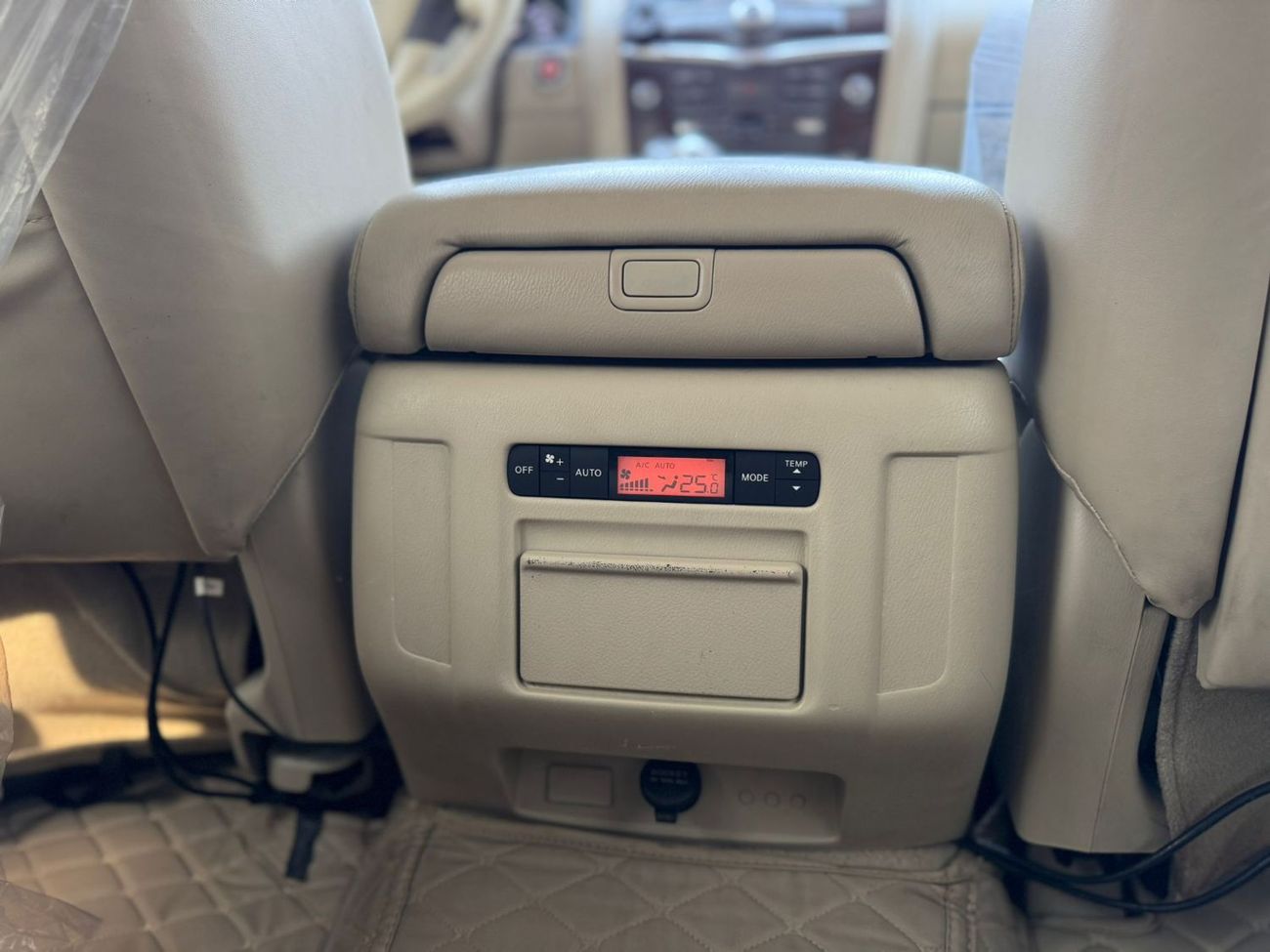 نيسان باترول NISSAN PATROL SE 2014 GCC GRAY COLOR