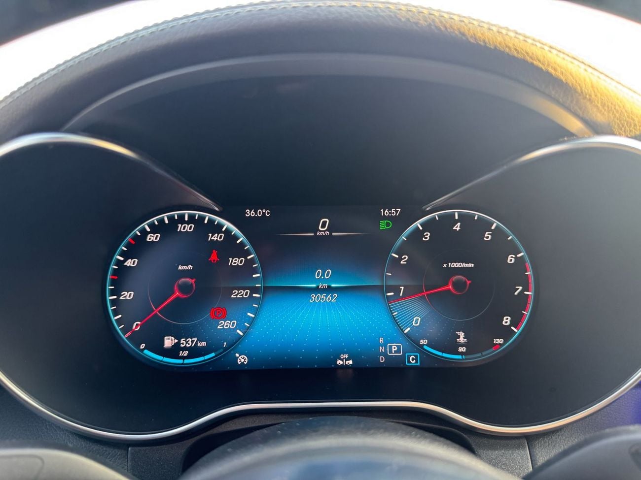 مرسيدس بنز GLC 300 4MATIC كوبيه