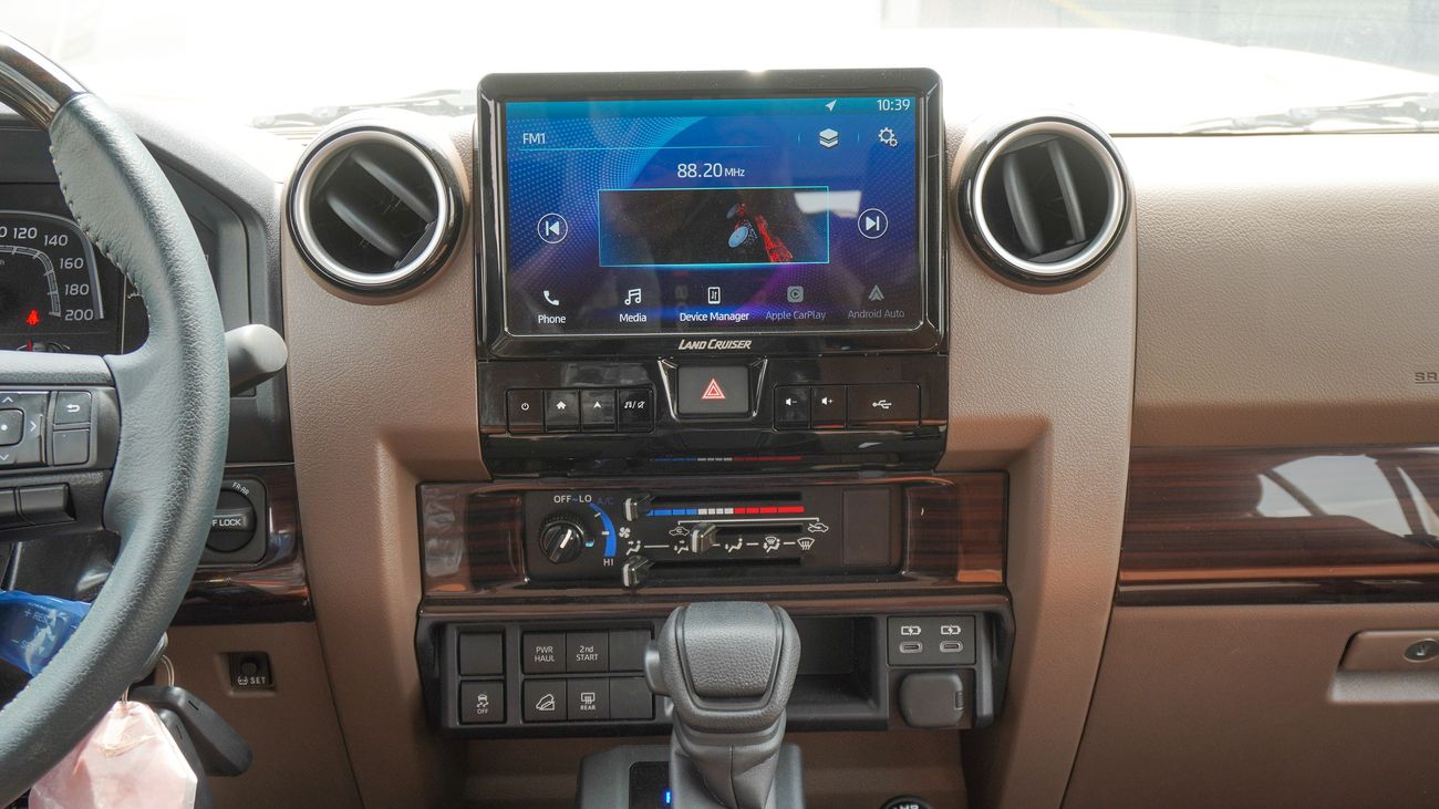 Toyota Land Cruiser 70 LX 4.0L V6 A/T