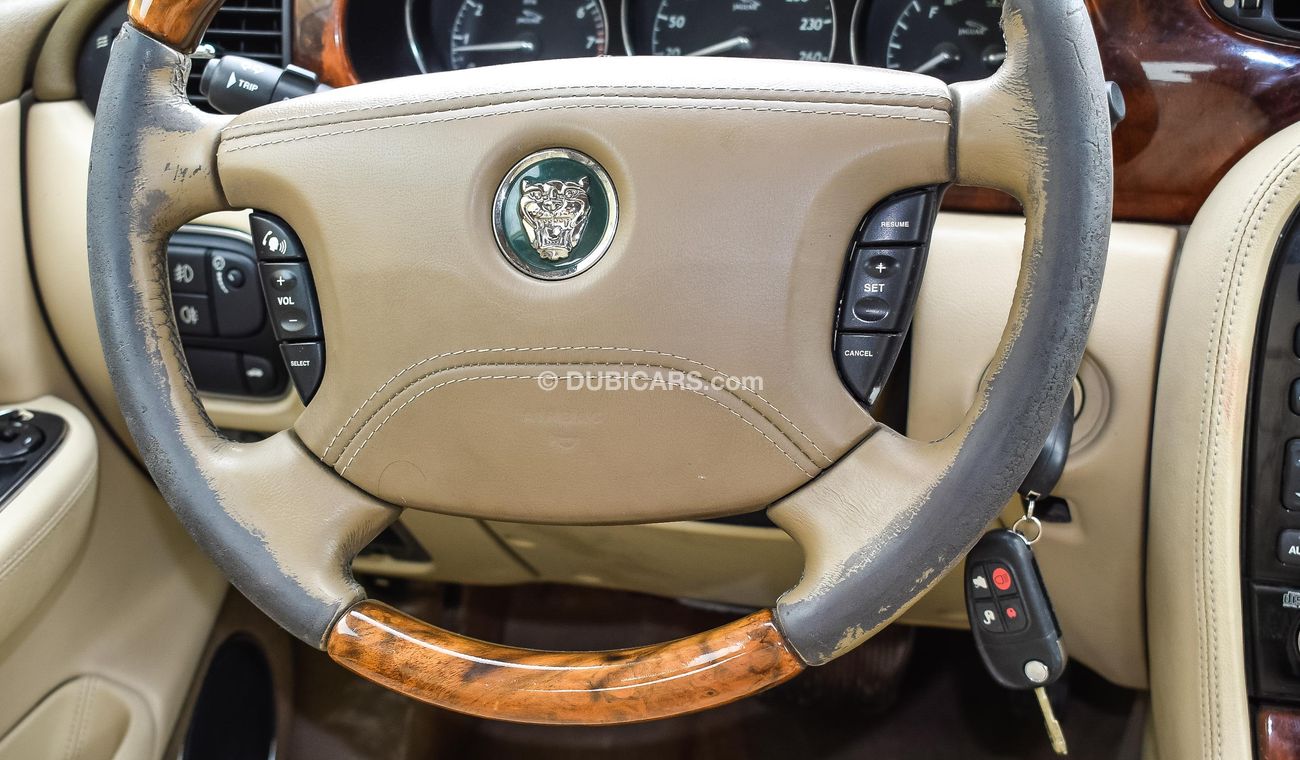 Jaguar XJ8 2004 Model Full options clean car  single owner use wellmaintaned