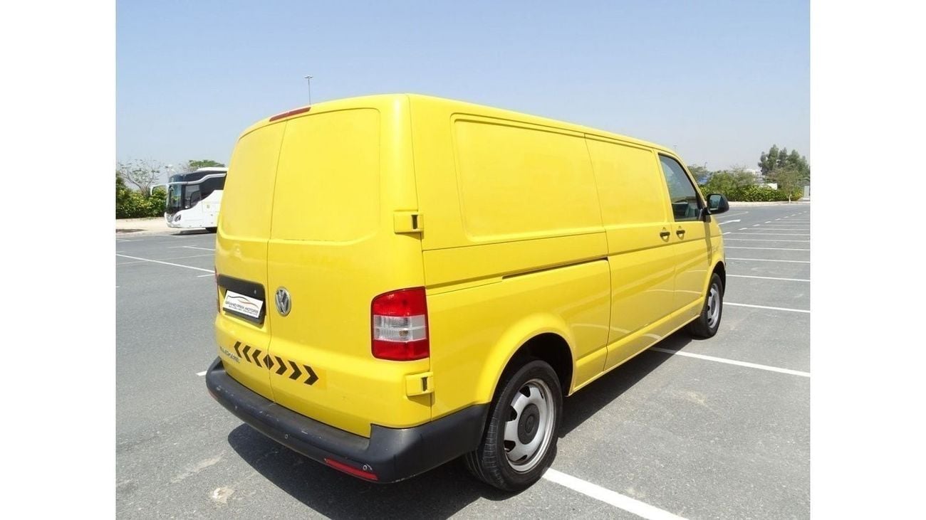 Volkswagen T5 Transporter Volkswagen Transporter LONG Wheel Base AUTOMATIC With AC In The Back 2015 Model GCC Specs