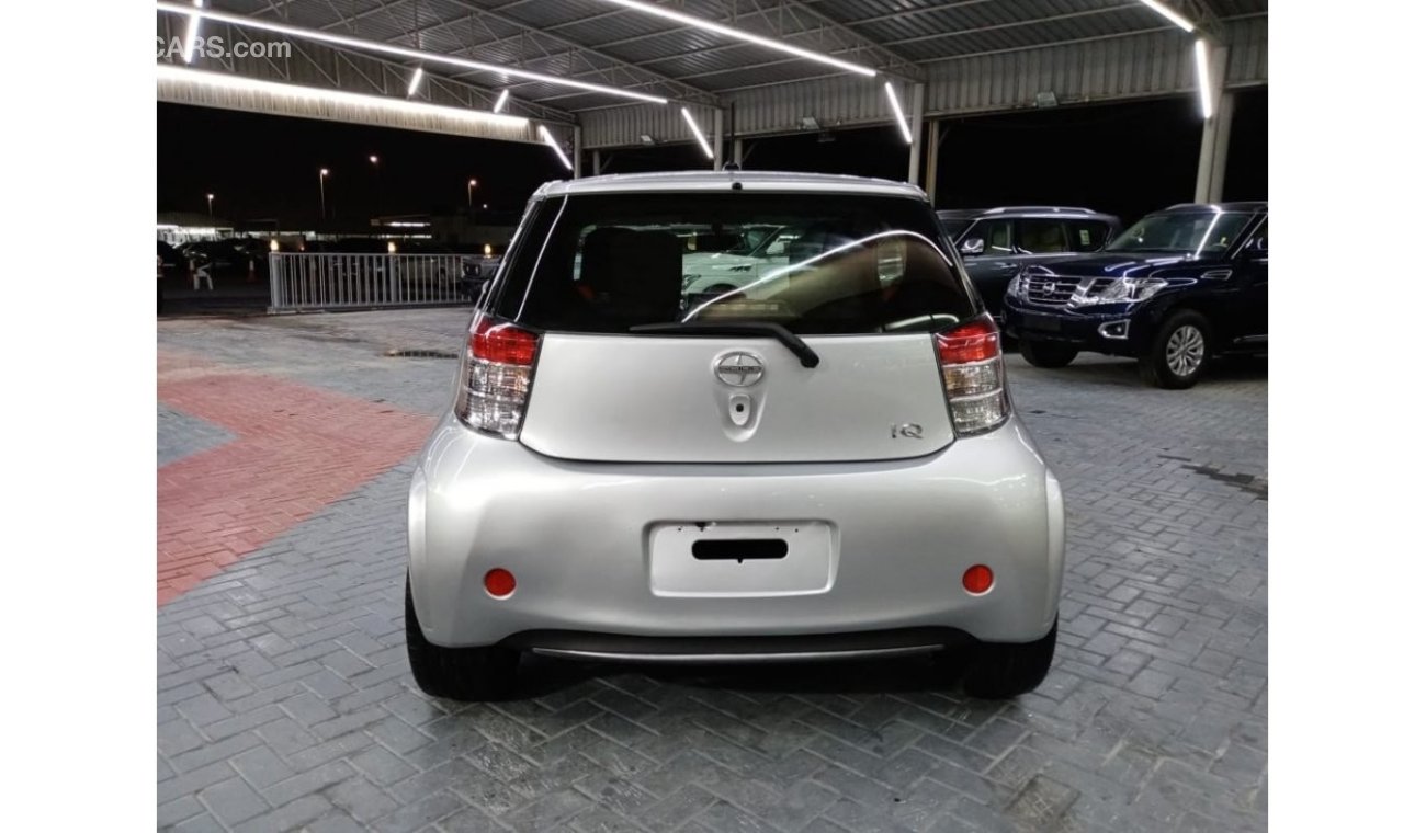 Toyota IQ TOYOTA IQ