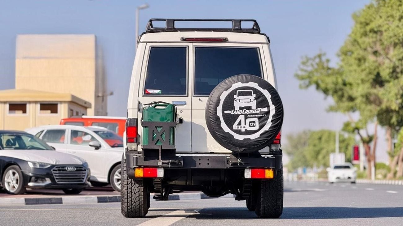 Toyota Land Cruiser 70 2018 | 4.5L DIESEL ENGINE | MT | RHD | HEAVY BULL BAR WITH LED FOCUSED LIGHTS | DUAL BULL BAR ANTENN