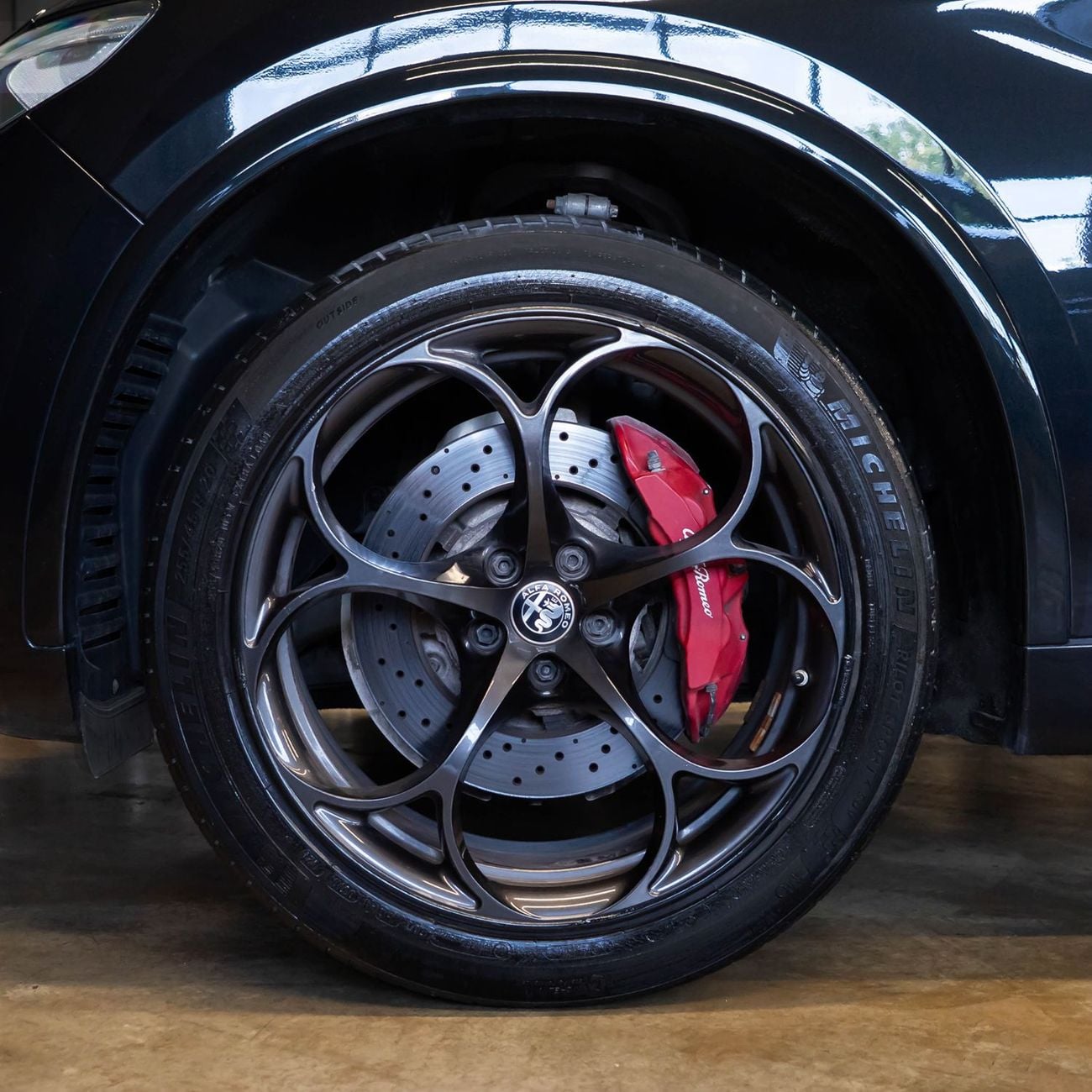 Alfa Romeo Stelvio Quadrifoglio 2.9L (503 HP) AED 2,299 P.M • 0% Downpayment • Alfa Romeo Stelvio Quadrifoglio • 1 Year