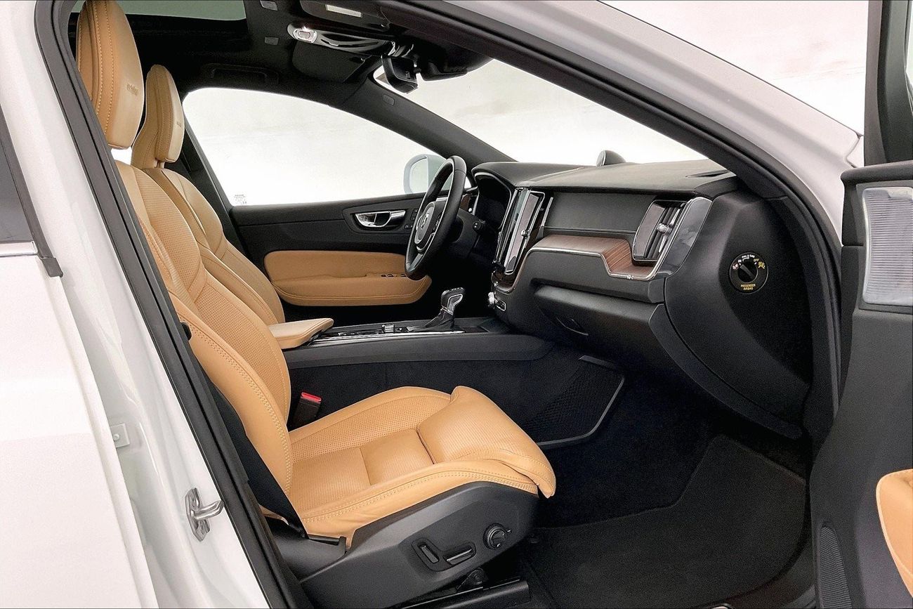 Volkswagen T ROC Trend | 1 year free warranty | 0 Down Payment