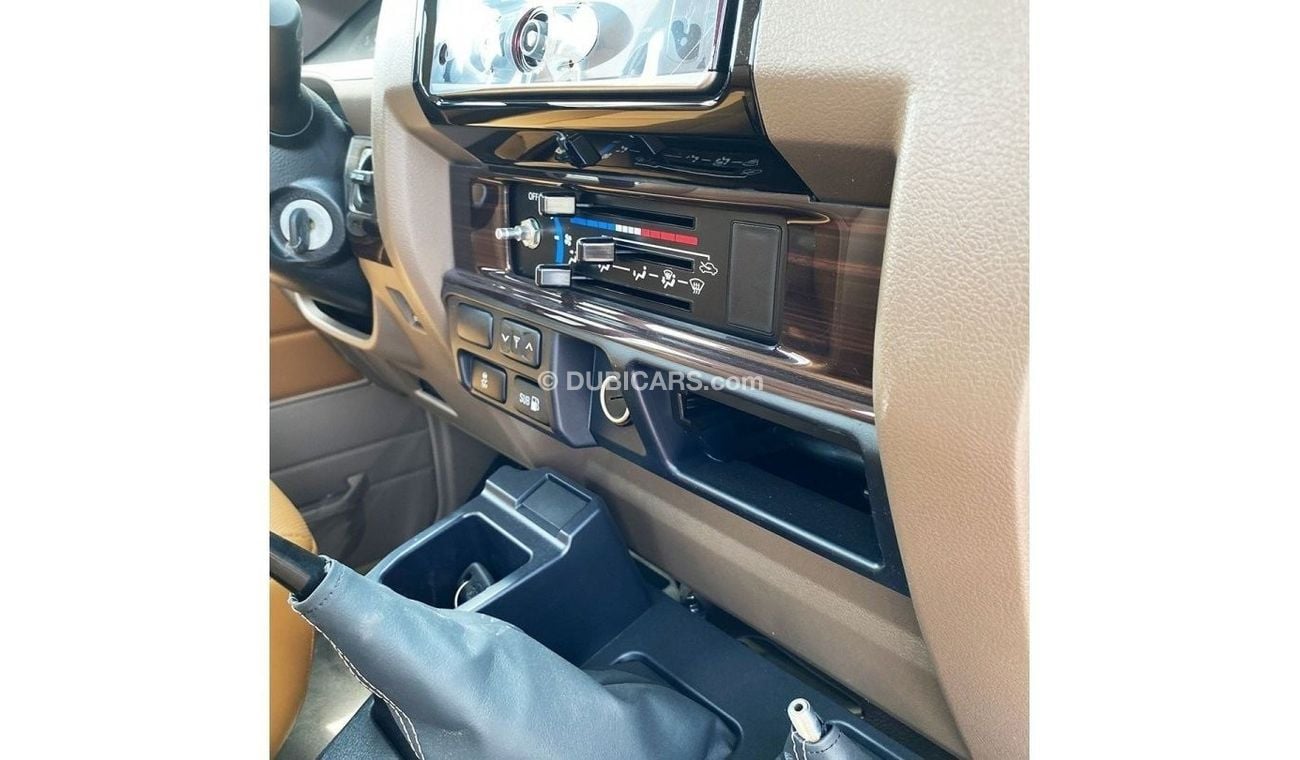 Toyota Land Cruiser Pick Up PICKUP 70th LX1 4.0Ltr. S-Cab-PETROL-70th Anniversary Editon 2022