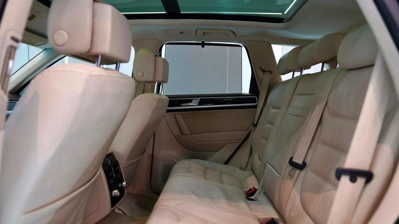 فولكس واجن طوارق R-Line 4.2L