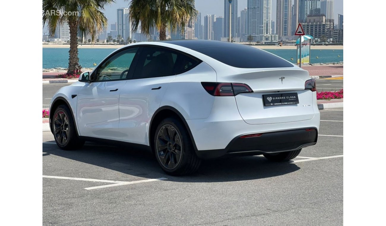 تيسلا موديل Y Tesla Model Y Long Range  Black Interior  2023 GCC  Auto pilot  Zero km Under Warranty