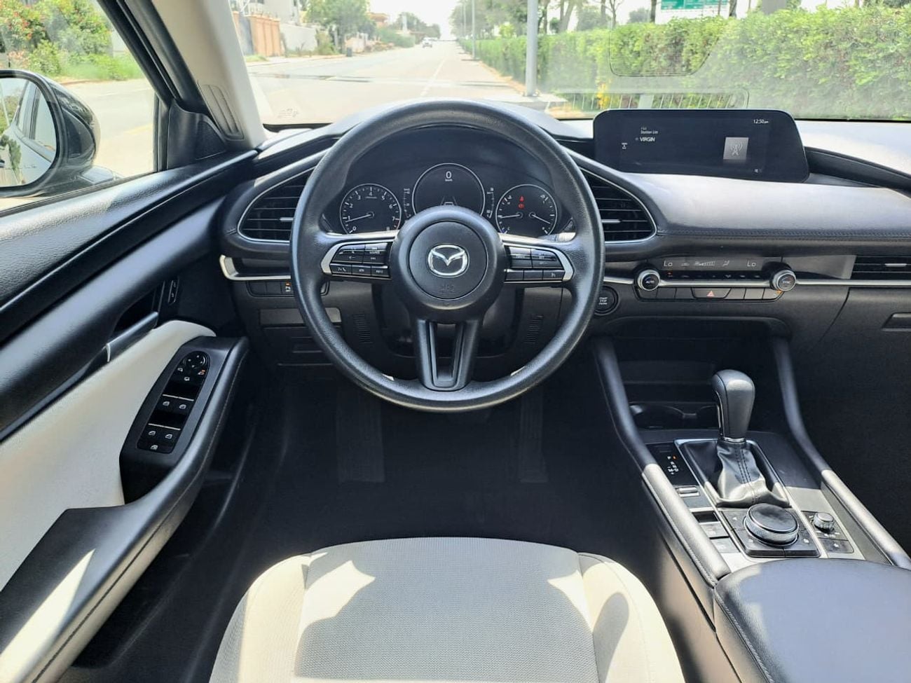 Mazda 3 Evolve 2.0L 893-MONTHLY | MAZDA 3 | 2025 MODEL | 2.0L | GCC SPECS | CRUISE CONTROL I GPS I ACCIDENT