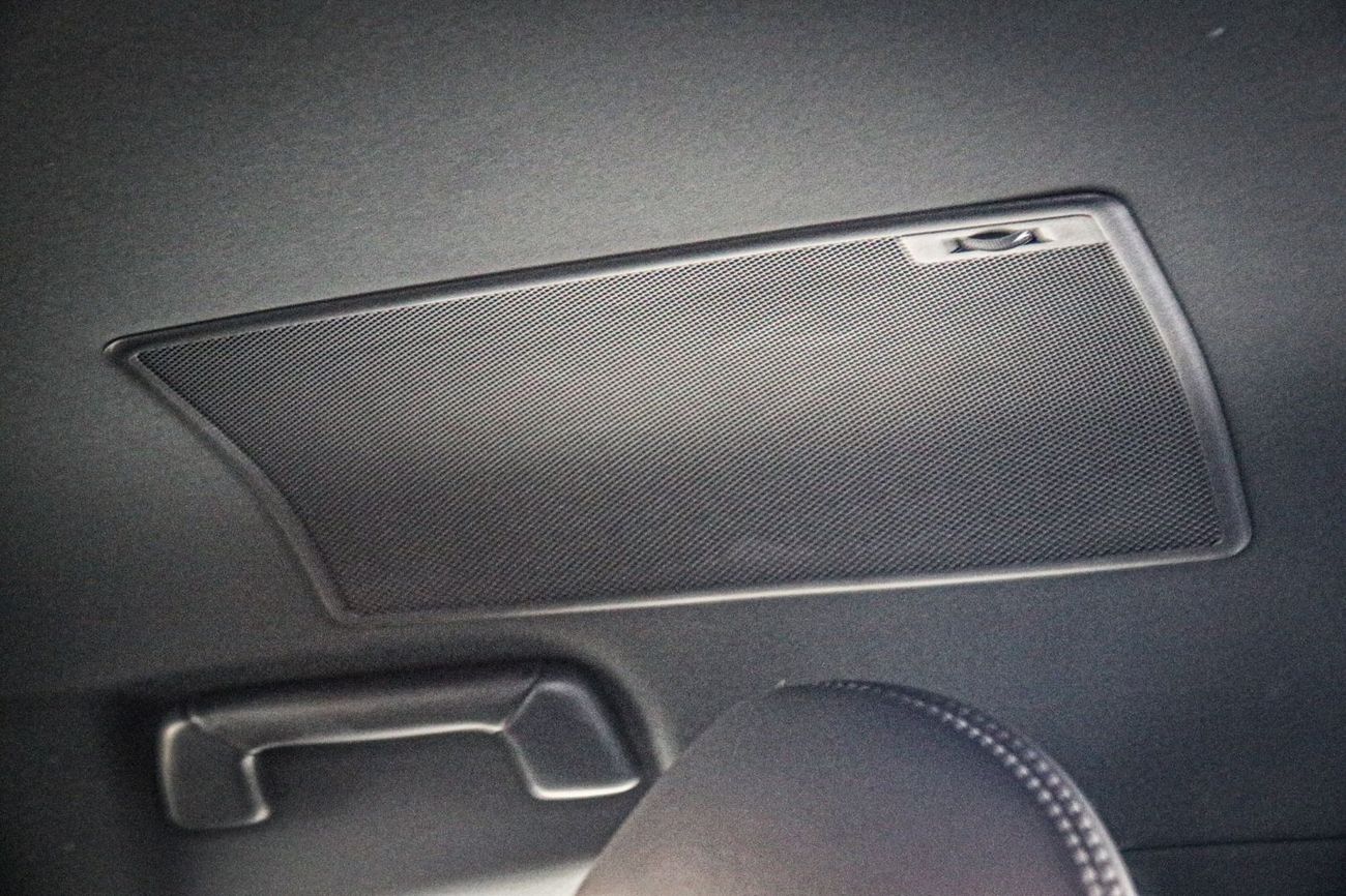 Lexus LX 600 VIP 3.5L LX 600 VIP 2024 | V4 | BEST PRICE | WHITE - FLAI