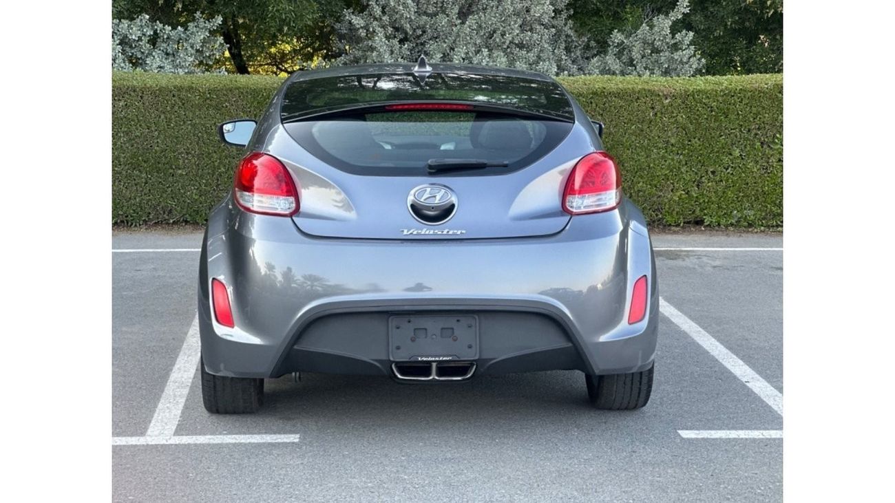 هيونداي فيلوستر سبورت موديل 2017 حاله ممتازه جداا من الداخل والخارج 1600سي سي