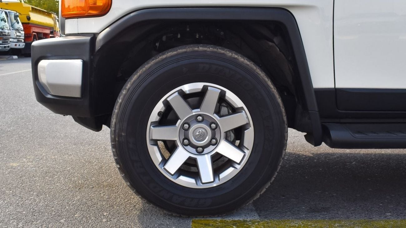 Toyota FJ Cruiser 4.0L  Full Option