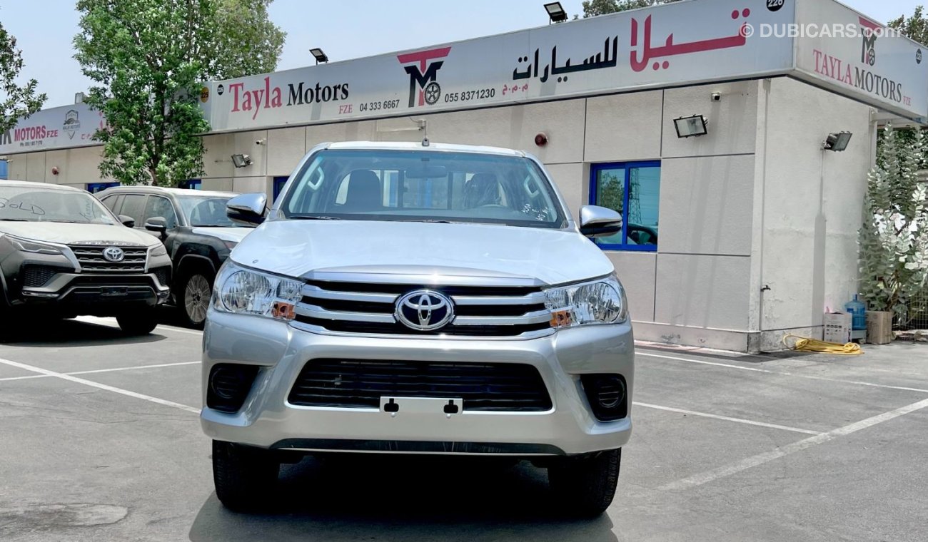 تويوتا هيلوكس Toyota Hilux 2.4L Basic Option Silver 2022