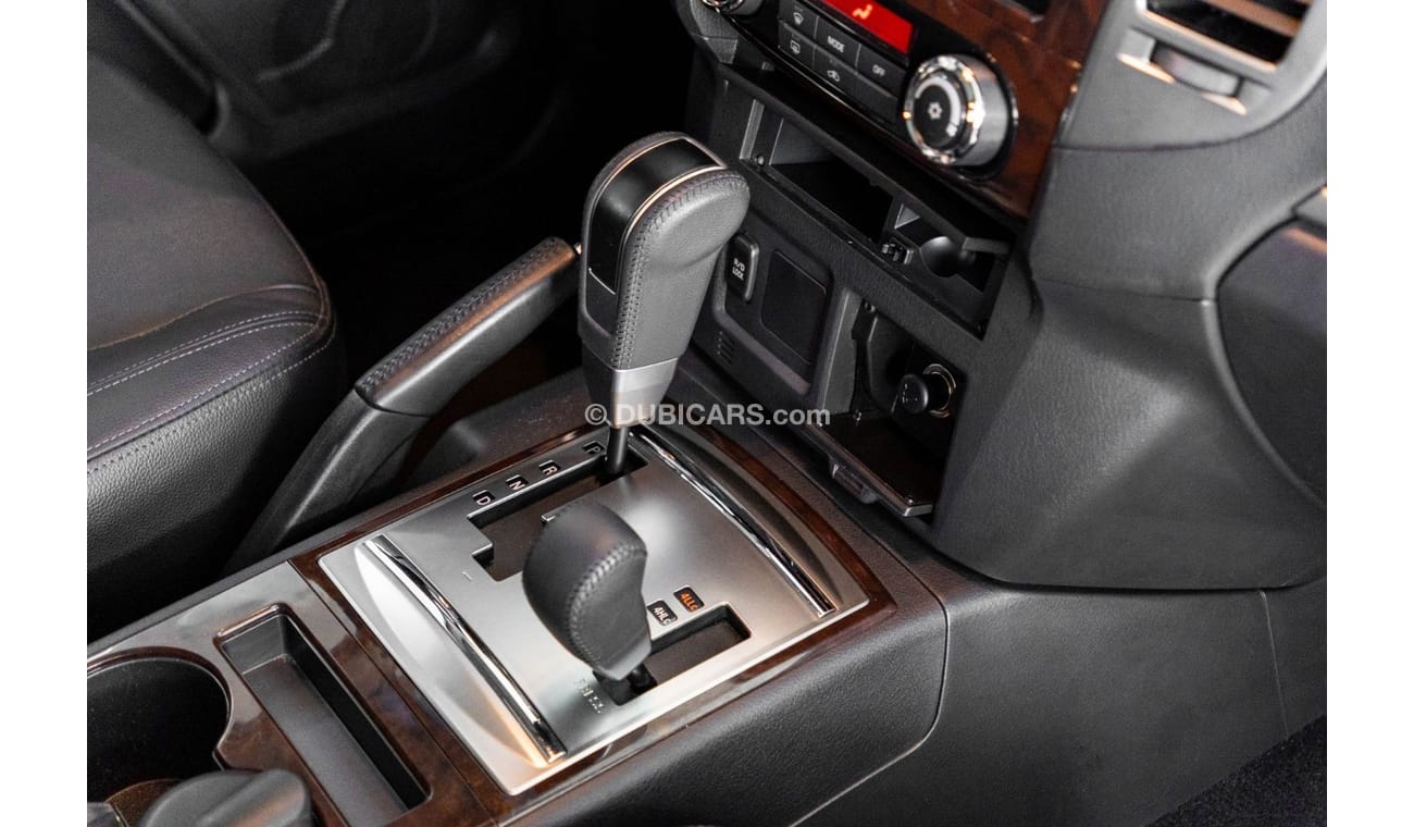 Mitsubishi Pajero 2018 Mitsubishi Pajero 3.8L GLS / 2 Doors / Mitsubishi Warranty & Full Mitsubishi Service History