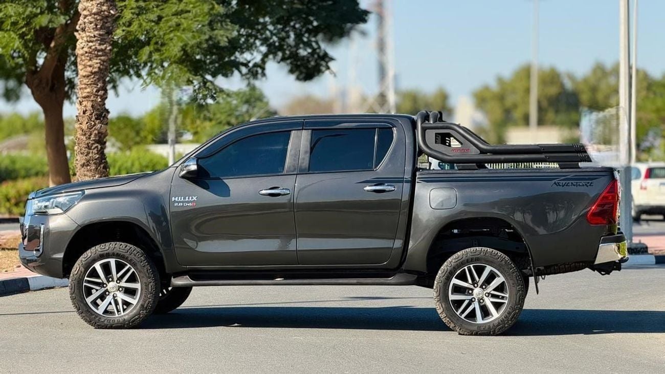 تويوتا هيلوكس PUSH START | DIGITAL AIR CONDITIONER | POWER SEATS | AT | 2.8L DIESEL | RHD