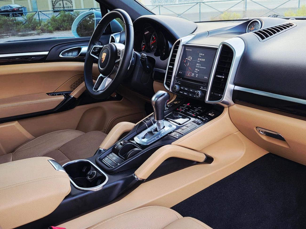 Porsche Cayenne Std 3.0L (335 HP) 3.0L (335 HP) PORSCHE CAYENNE 2018 PLATINUM EDITION