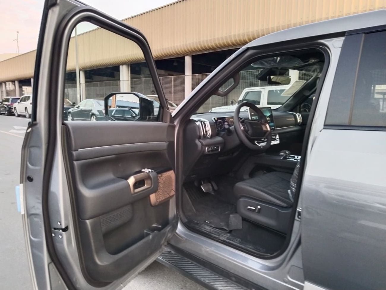 نيسان فرونتير 2025 Nissan Frontier Pro 2.0T Gasoline 360° panoramic camera + 1 differential lock