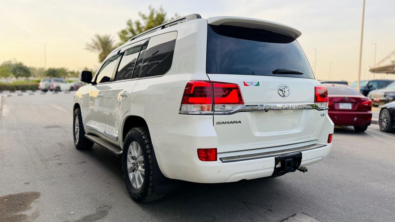 تويوتا لاند كروزر -