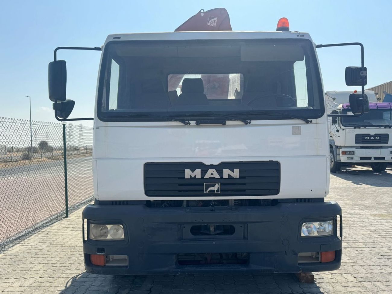 MAN TGM 18.240 MAN 18220  MODEL 2006 LONG CHASSIS 4X2 WITH CRANE 5 TONS